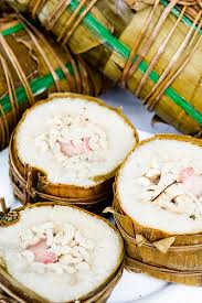 BÁNH TÉT NHÂN HẠT ĐIỀU THỊT 3 CHỈ