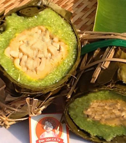 BÁNH TÉT LÁ DỨA NHÂN HẠT ĐIỀU CHAY